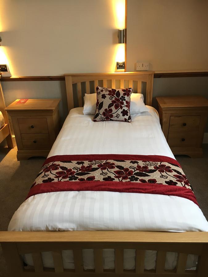 Lion&Fiddle Hotel Trowbridge Eksteriør billede