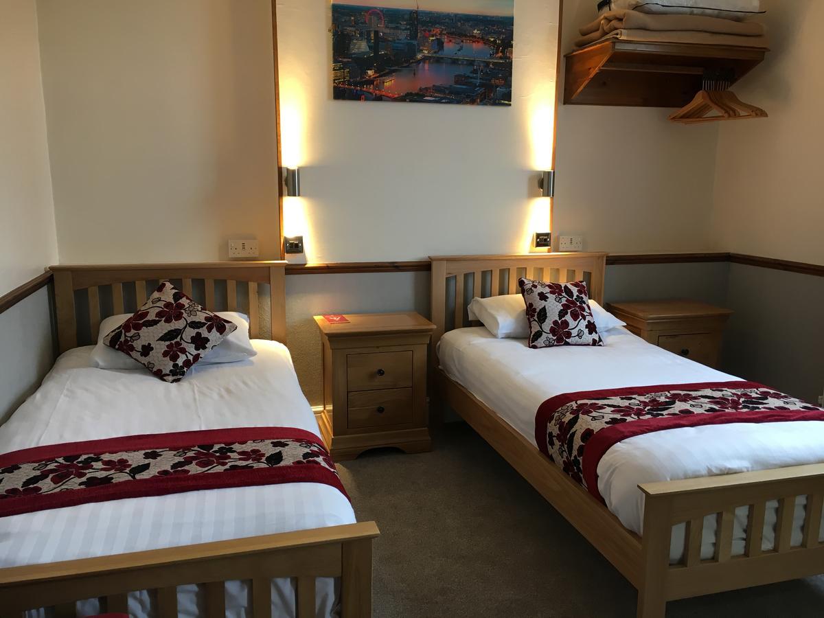 Lion&Fiddle Hotel Trowbridge Eksteriør billede