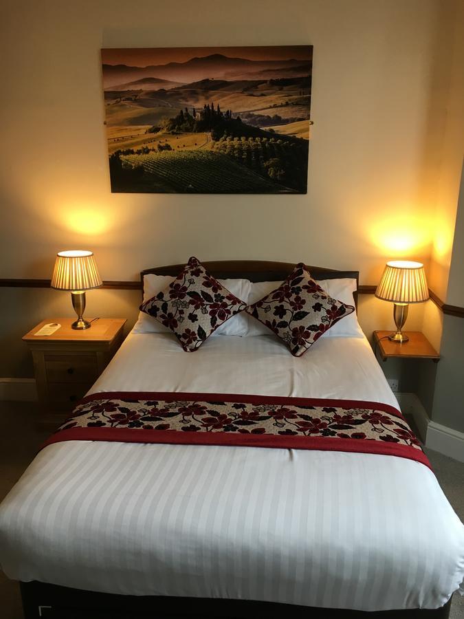 Lion&Fiddle Hotel Trowbridge Eksteriør billede